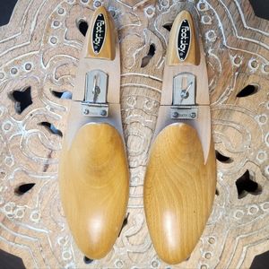 FootJoy shoe forms